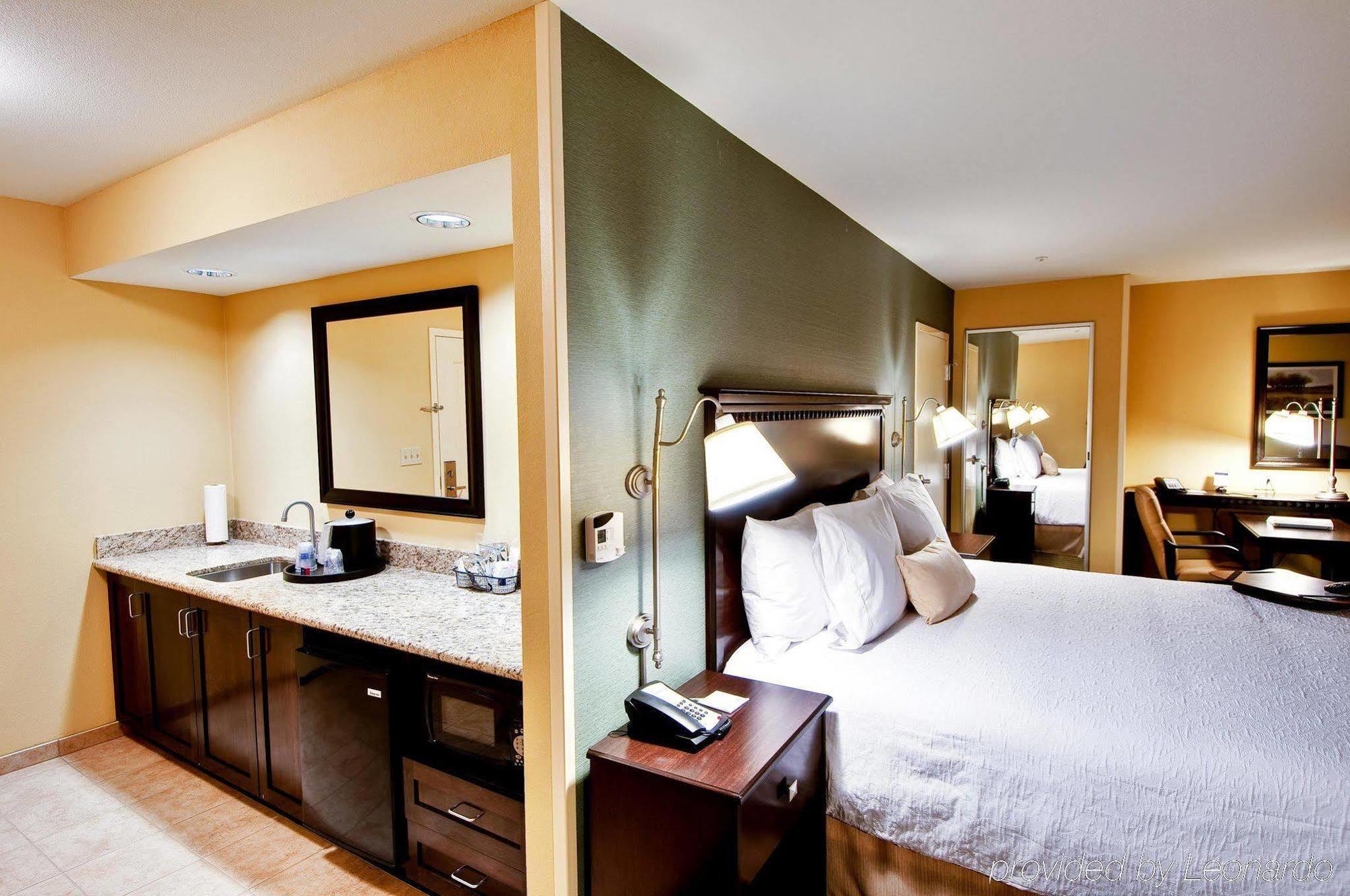Hampton Inn & Suites Fort Belvoir Alexandria South Bilik gambar