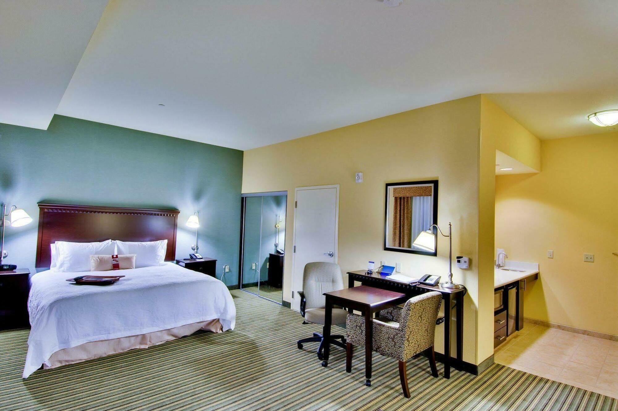 Hampton Inn & Suites Fort Belvoir Alexandria South Bilik gambar